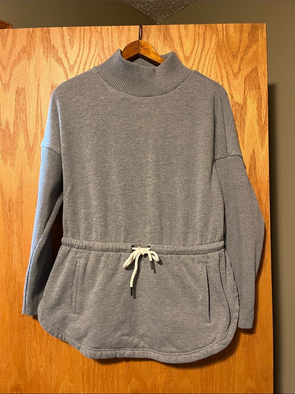 Lou & Grey Light Gray Mock Neck Drawstring Sweatshirt